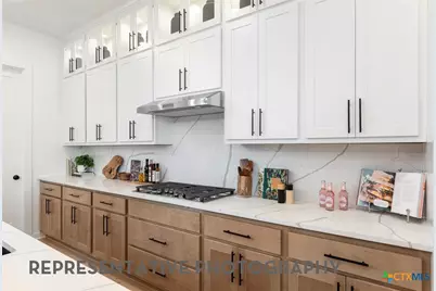 247 White Oak, Castroville, TX 78009 - Photo 9