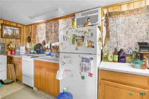 1595 Skyridge Rd, Lampasas, TX 76550 - Photo 17