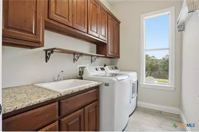 426 County Road 2801 W, Mico, TX 78056 - Photo 21