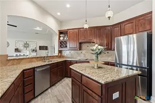 426 County Road 2801 W, Mico, TX 78056 - Photo 19