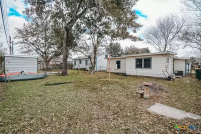 1310 E Rosebud Avenue, Victoria, TX 77901 - Photo 23