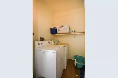 1310 E Rosebud Avenue, Victoria, TX 77901 - Photo 15