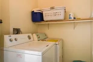 1310 E Rosebud Ave, Victoria, TX 77901 - Photo 15