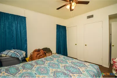 1310 E Rosebud Avenue, Victoria, TX 77901 - Photo 21