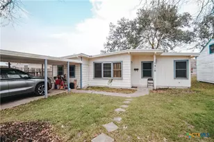 1310 E Rosebud Ave, Victoria, TX 77901 - Photo 1