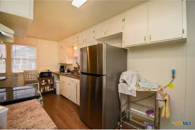 1310 E Rosebud Avenue, Victoria, TX 77901 - Photo 11