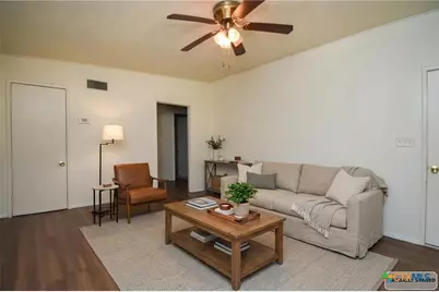 1310 E Rosebud Avenue, Victoria, TX 77901 - Photo 5