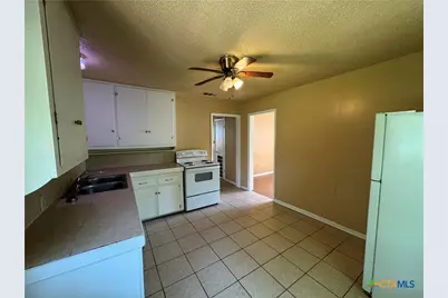 1205 E Avenue G, Killeen, TX 76541 - Photo 7