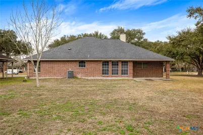 390 Park Lane, Victoria, TX 77904 - Photo 19