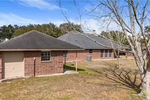 390 Park Ln, Victoria, TX 77904 - Photo 23