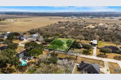 390 Park Lane, Victoria, TX 77904 - Photo 27