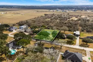 390 Park Ln, Victoria, TX 77904 - Photo 27