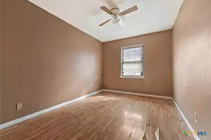 1512 McCreary Ave, Killeen, TX 76549 - Photo 13