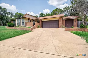 821 Cedar Ridge St, Harker Heights, TX 76548 - Photo 1