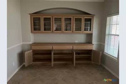 111 Village Green, Victoria, TX 77904 - Photo 13