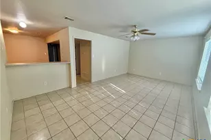 415 E 4th Ave, Belton, TX 76513 - Photo 35