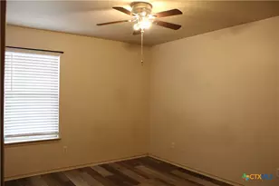 415 E 4th Ave, Belton, TX 76513 - Photo 11