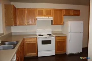 415 E 4th Ave, Belton, TX 76513 - Photo 31