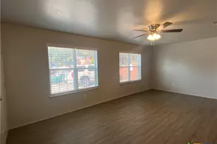 415 E 4th Ave, Belton, TX 76513 - Photo 37