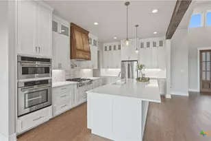 111 Ashton Oaks Dr, New Braunfels, TX 78132 - Photo 13