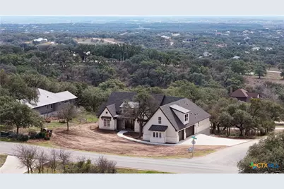 111 Ashton Oaks Drive, New Braunfels, TX 78132 - Photo 37