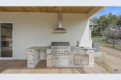 111 Ashton Oaks Drive, New Braunfels, TX 78132 - Photo 5