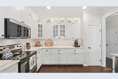 524 Jo Lynn Lane, New Braunfels, TX 78130 - Photo 13