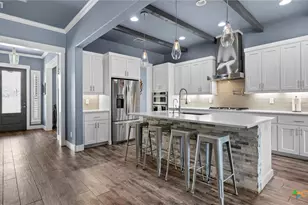 2617 Wolf Lair, New Braunfels, TX 78132 - Photo 5