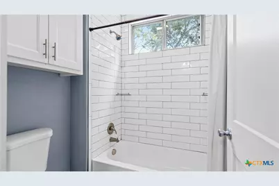 2617 Wolf Lair, New Braunfels, TX 78132 - Photo 21