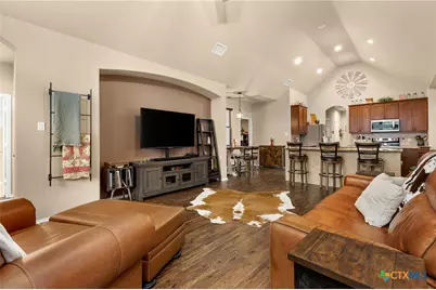 378 Pecan Meadows, New Braunfels, TX 78130 - Photo 5