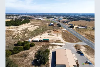 774 N Highway 183, Lampasas, TX 76550 - Photo 15