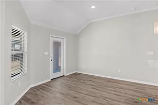 604 Magnolia Dr, Troy, TX 76579 - Photo 7