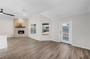 604 Magnolia Dr, Troy, TX 76579 - Photo 9