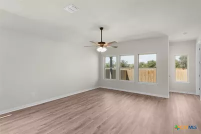 939 Creek Bed Drive, New Braunfels, TX 78130 - Photo 9