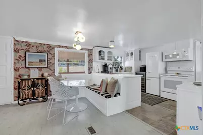 901 Glenn Drive, Canyon Lake, TX 78133 - Photo 3