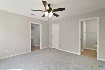 303 Turner Street, Yoakum, TX 77995 - Photo 21