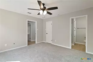 303 Turner St, Yoakum, TX 77995 - Photo 21