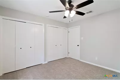 303 Turner Street, Yoakum, TX 77995 - Photo 13