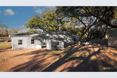 1465 County Road 401, Edna, TX 77957 - Photo 35