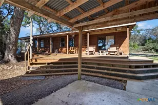 1465 Co Rd 401, Edna, TX 77957 - Photo 7