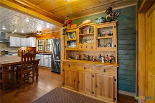 1465 Co Rd 401, Edna, TX 77957 - Photo 19