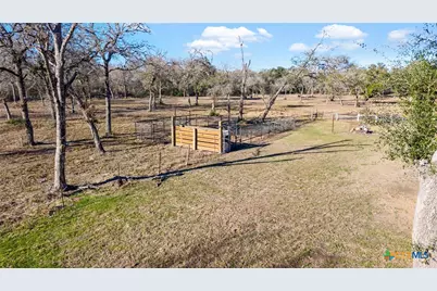1465 County Road 401, Edna, TX 77957 - Photo 39