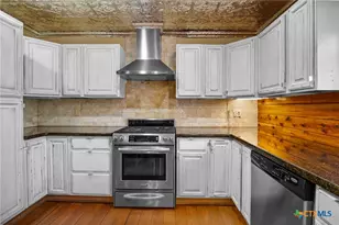 1465 Co Rd 401, Edna, TX 77957 - Photo 17