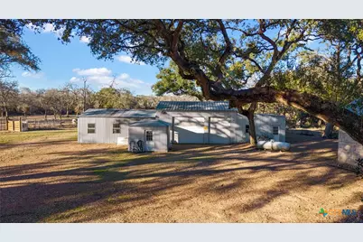 1465 County Road 401, Edna, TX 77957 - Photo 33