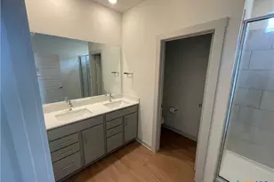 308 Millbrook Blvd, San Marcos, TX 78666 - Photo 5