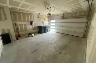 308 Millbrook Blvd, San Marcos, TX 78666 - Photo 13