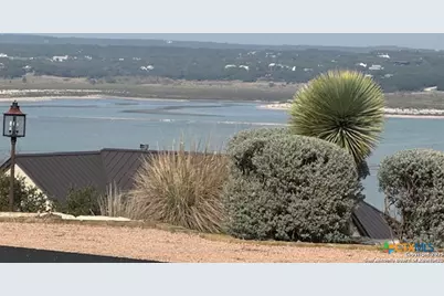 523 Oak Shores Drive, Canyon Lake, TX 78133 - Photo 15