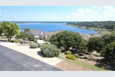 523 Oak Shores Drive, Canyon Lake, TX 78133 - Photo 3