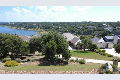 523 Oak Shores Drive, Canyon Lake, TX 78133 - Photo 7