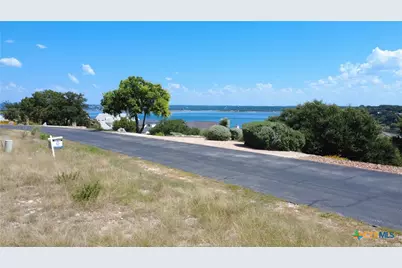523 Oak Shores Drive, Canyon Lake, TX 78133 - Photo 21